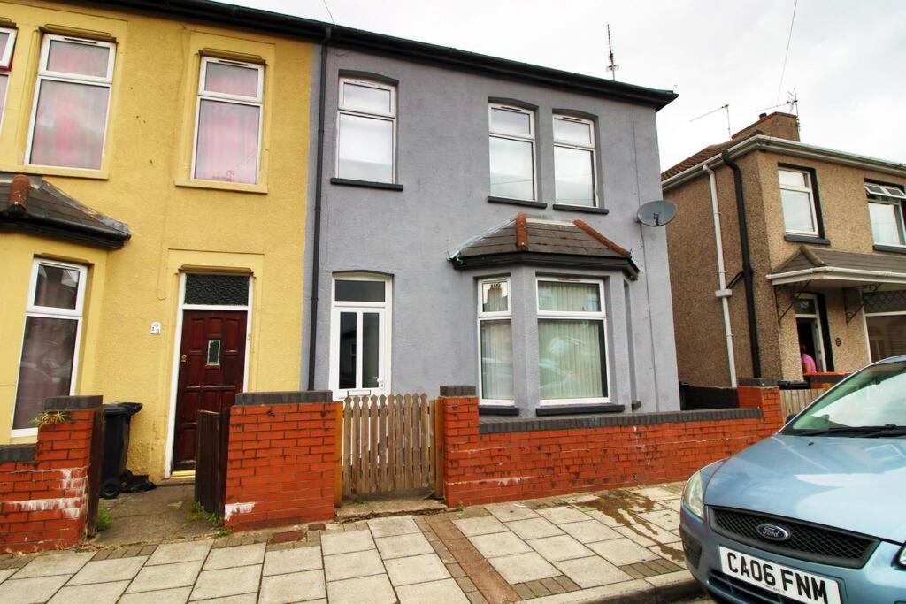 Holiday House For 7 Guests, Free Wi-Fi & Self Check-In Explore Newport Vila Exterior foto
